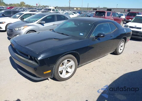 2012 Dodge Challenger Sxt z USA, uszkodzony, nr VIN 2C3CDYAG7CH257561